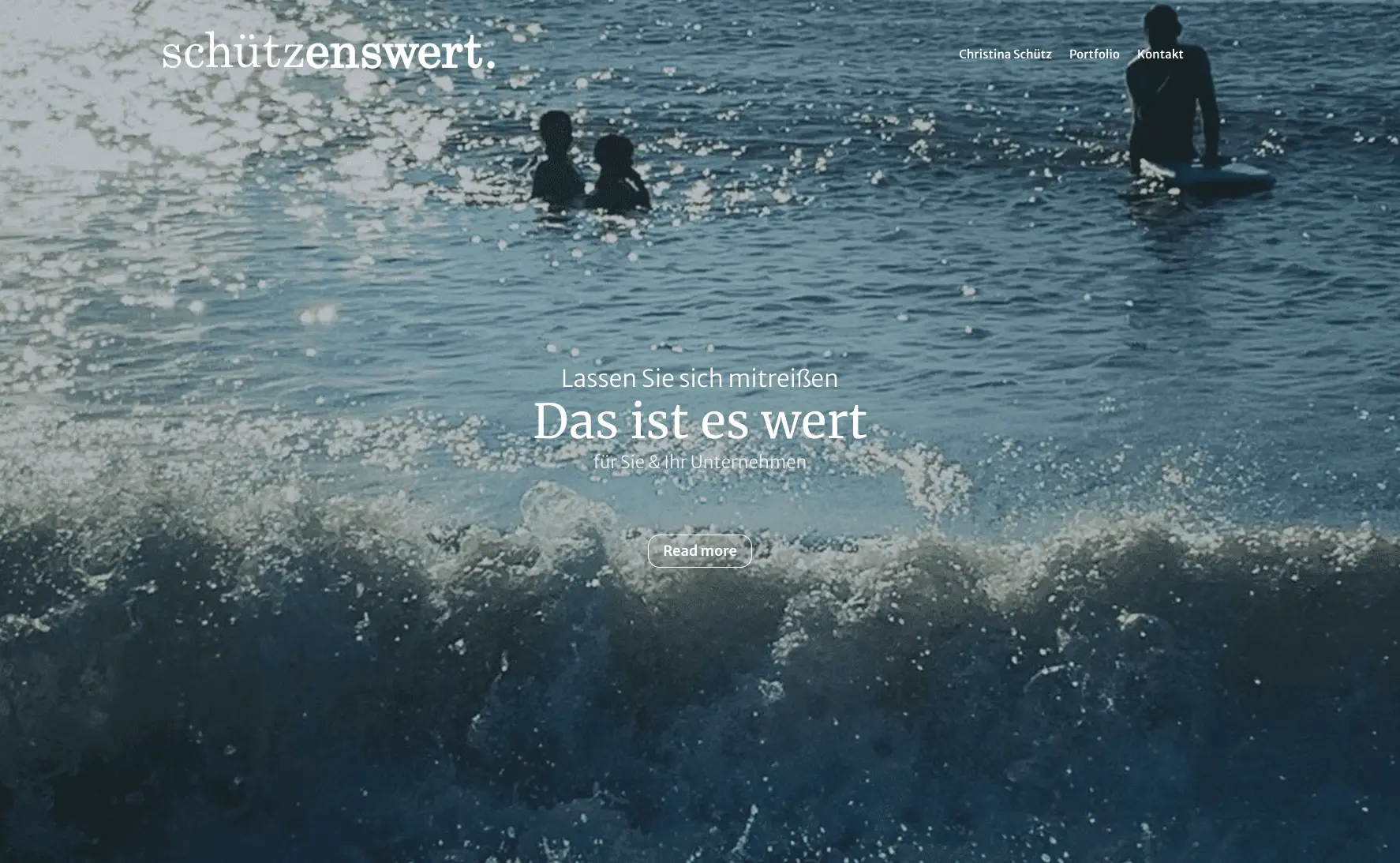 Bilder von Wassersport, Surfen, Meer, Wasser, Wellen, Natur, Naturbilder, Urlaub.